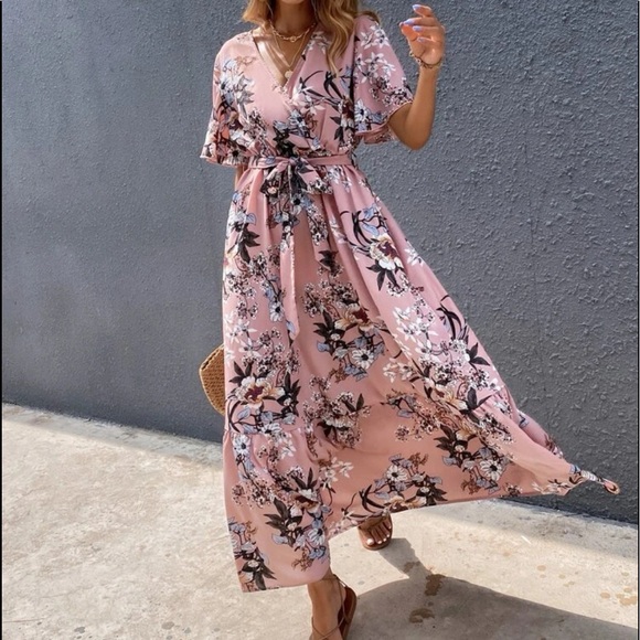 Boho pink Floral print butterfly sleeve belted maxi dress - Picture 2 of 6